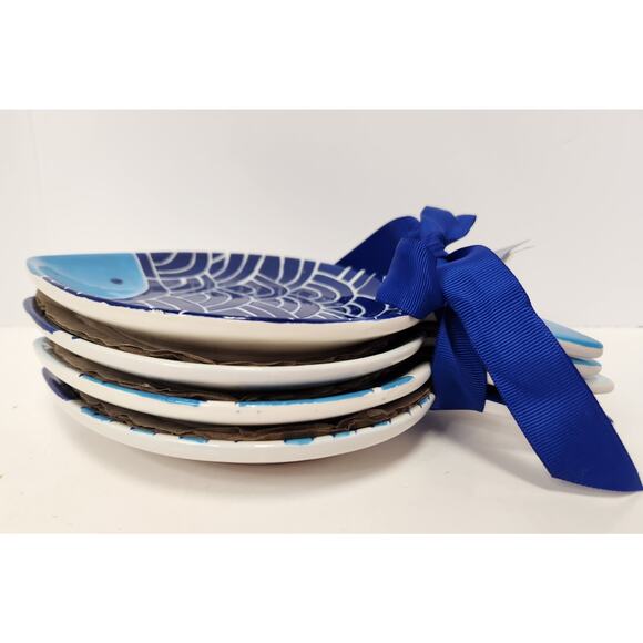 Two’s Company Pontus Hand-Painted Fish Plates Set of 4 – Coastal Blue Ceramic - Picture 5 of 6